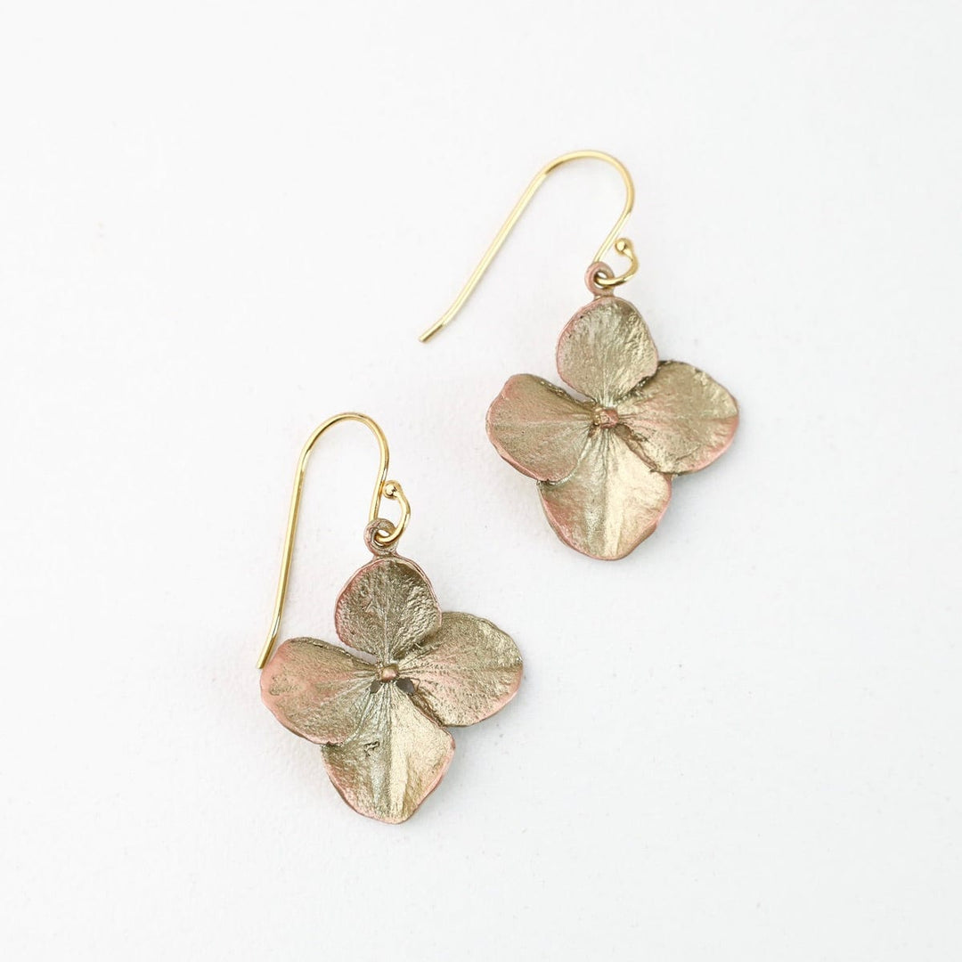 EAR Hydrangea Single Drop Earring